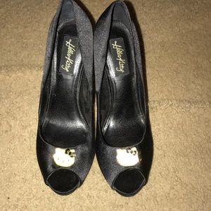 Hello Kitty Peep toe heels